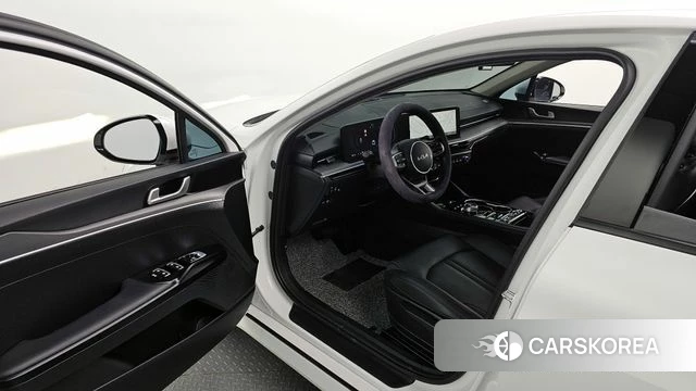 Kia The New K5 Hybrid 3rd generation 2024 Белый из Кореи, фото 2