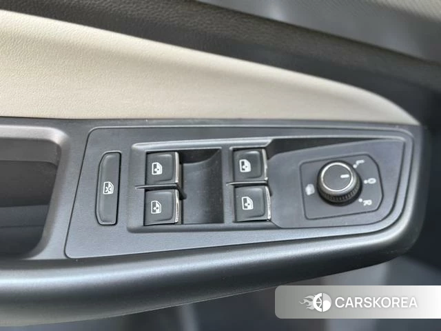 Volkswagen Bora 2023 Белый из Китая, фото 2
