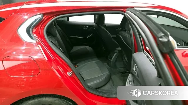 BMW 1 Series (F40) 2020 Красный из Кореи, фото 2