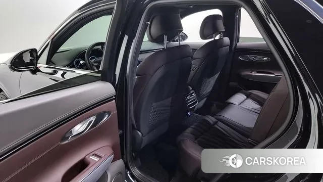 Genesis GV70 2023 Черный из Кореи, фото 2