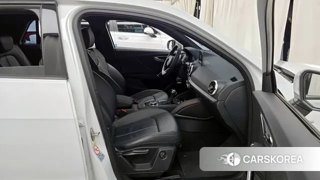 Audi Q2 2023 Белый из Кореи, фото 2