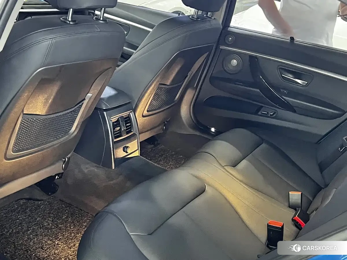 BMW 3 series 2019 Синий из Китая, фото 2