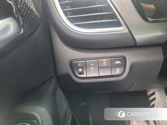 Kia Seltos 2019 Белый из Кореи, фото 2