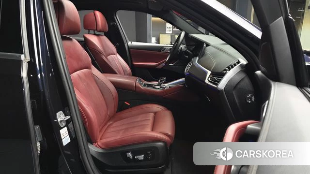 BMW X6 (G06) 2021 Черный из Кореи, фото 2