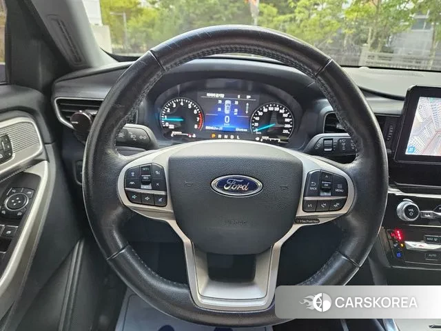 Ford Explorer 6th Generation 2021 Черный из Кореи, фото 2