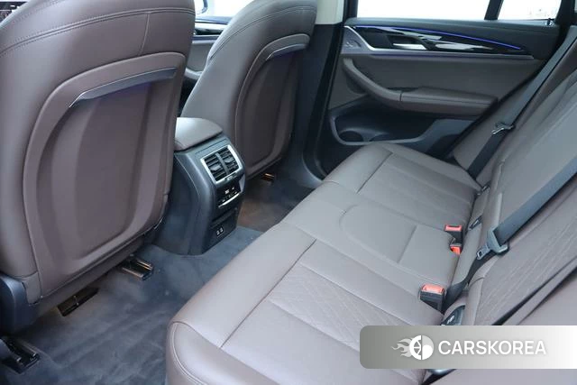 BMW X3 2022 Черный из Китая, фото 2