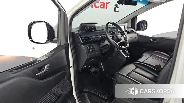 Hyundai Staria 2022 Белый из Кореи, фото 2