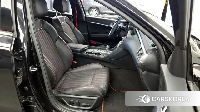 Genesis The New G70 2021 Черный из Кореи, фото 2