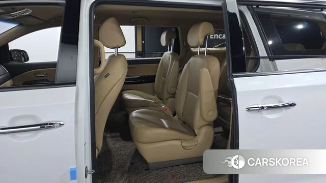 Kia The New Carnival 2019 Белый из Кореи, фото 2