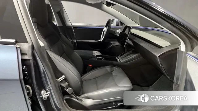 Tesla Model 3 2025 Серый из Кореи, фото 2