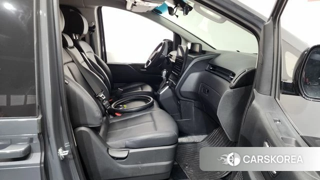 Hyundai Staria 2025 Серый из Кореи, фото 2