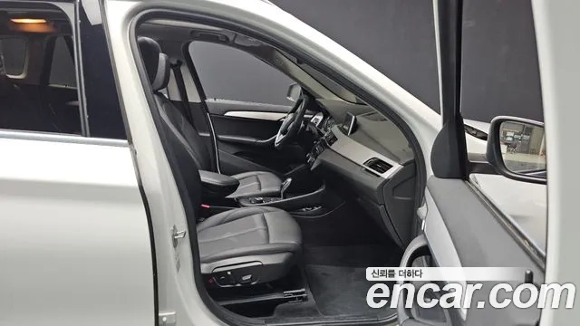 BMW X1 (F48) 2019 Белый из Кореи, фото 2