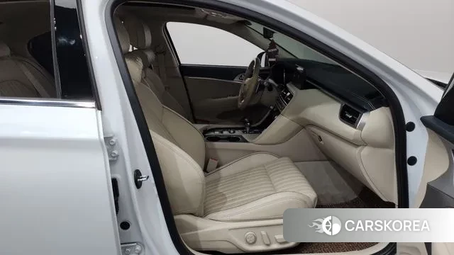 Genesis The New G70 2023 Белый из Кореи, фото 2