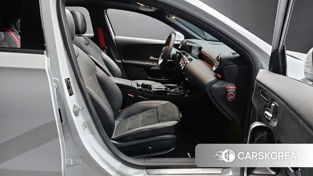 Mercedes-Benz A-Class W177 2021 Белый из Кореи, фото 2