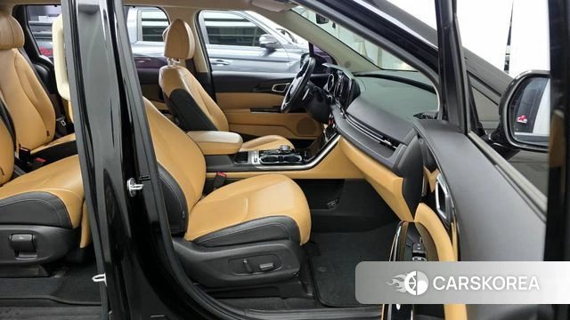 Kia Carnival 4th generation 2021 Черный из Кореи, фото 2