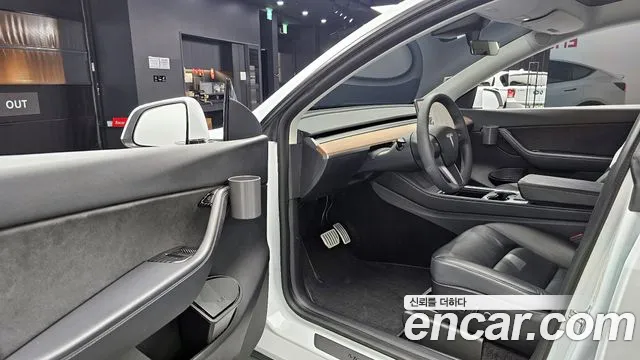 Tesla Model Y 2021 Белый из Кореи, фото 2