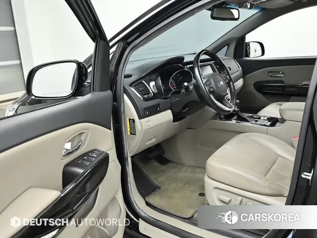 Kia The New Carnival 2018 Черный из Кореи, фото 2