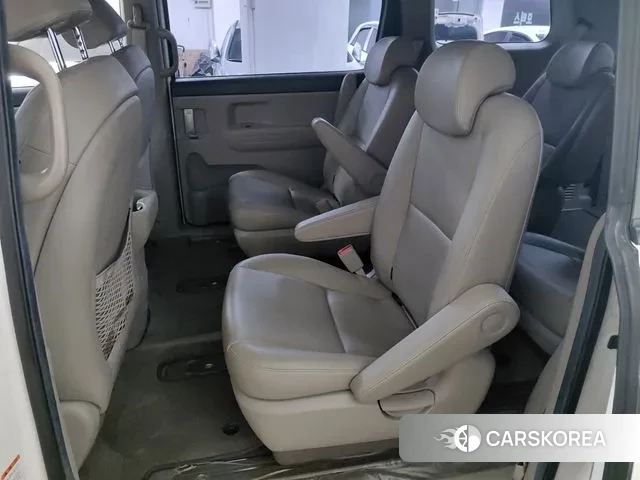 Kia The New Carnival 2019 Белый из Кореи, фото 2