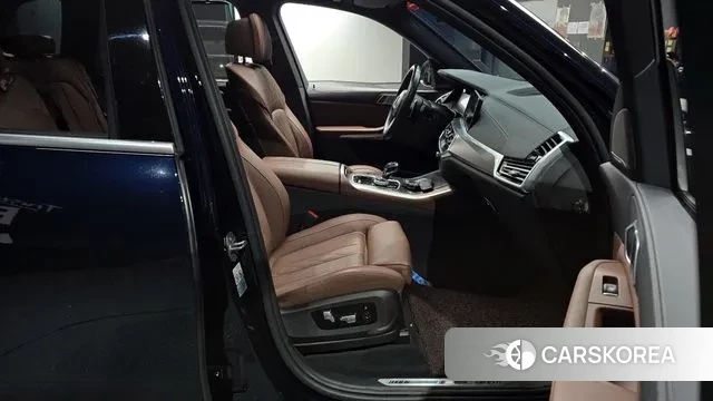 BMW X5 (G05) 2021 Черный из Кореи, фото 2