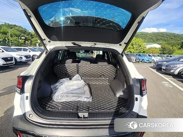 Kia Sportage 5th Generation Hybrid 2023 Белый из Кореи, фото 2