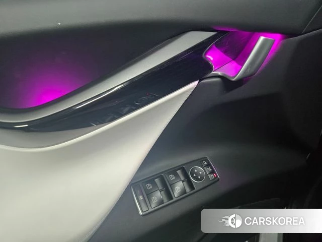 Tesla Model X id 3795715 из Кореи 2