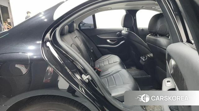 Mercedes-Benz C-Class W205 2019 Черный из Кореи, фото 2