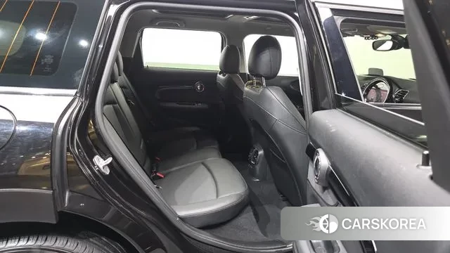 Mini Cooper Clubman 2021 Черный из Кореи, фото 2