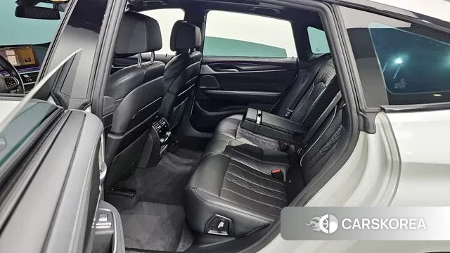 BMW 6 Series GT (G32) 2024 Белый из Кореи, фото 2