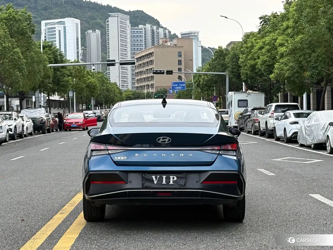 Hyundai Elantra 2024 Синий из Китая, фото 2