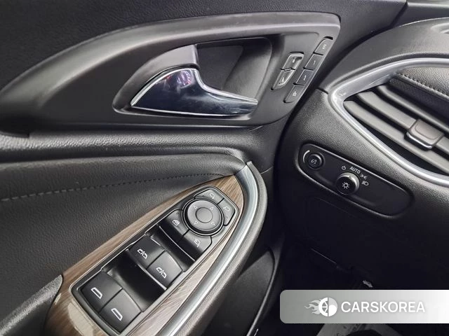 Chevrolet (GM Daewoo) The New Malibu 2018 Жемчужный цвет из Кореи, фото 2