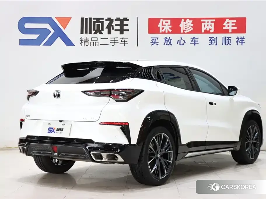 Chang'an Changan UNI-T 2024 Белый из Китая, фото 2