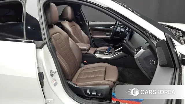 BMW i4 2023 Белый из Кореи, фото 2