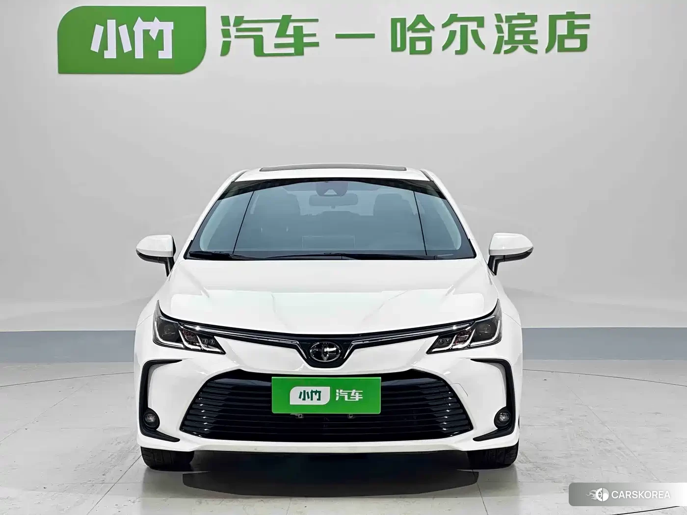 Toyota Corolla 2022 Белый из Китая, фото 2
