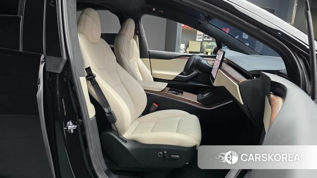 Tesla Model X 2025 Черный из Кореи, фото 2