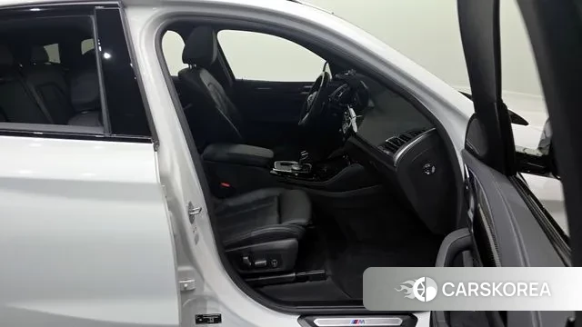 BMW X4 (G02) 2023 Белый из Кореи, фото 2