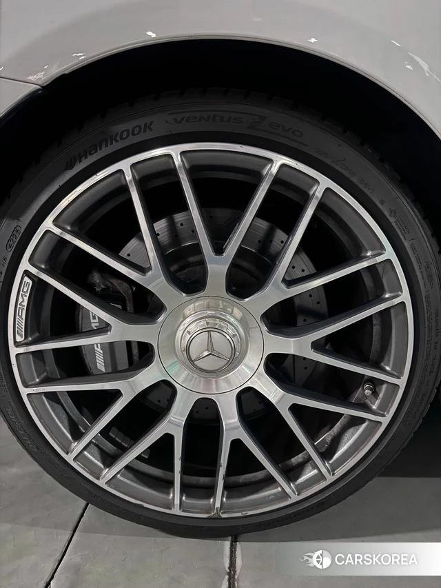 Mercedes-Benz C-Class W205 2018 Белый из Кореи, фото 2