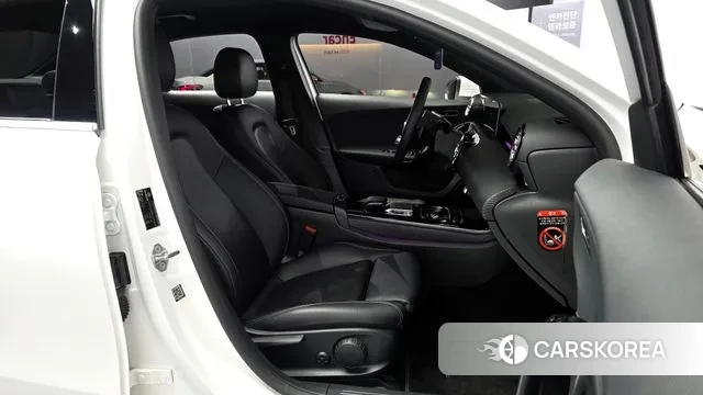 Mercedes-Benz A-Class W177 2020 Белый из Кореи, фото 2