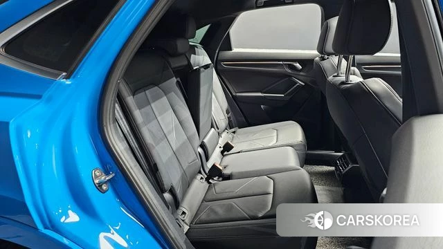 Audi Q3 (F3) 2022 Синий из Кореи, фото 2