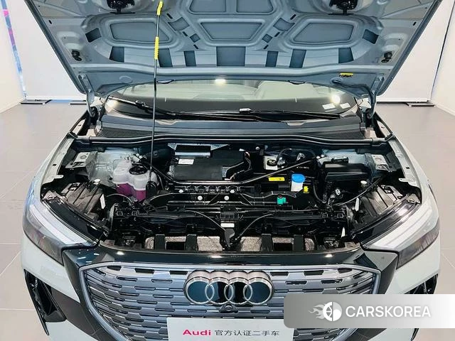Audi Q4 e-tron 2024 Темно-серый из Китая, фото 2