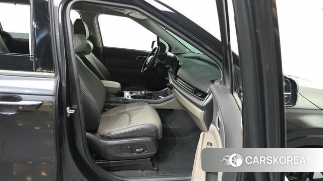 Kia The New Carnival 4th Generation 2024 Серый из Кореи, фото 2