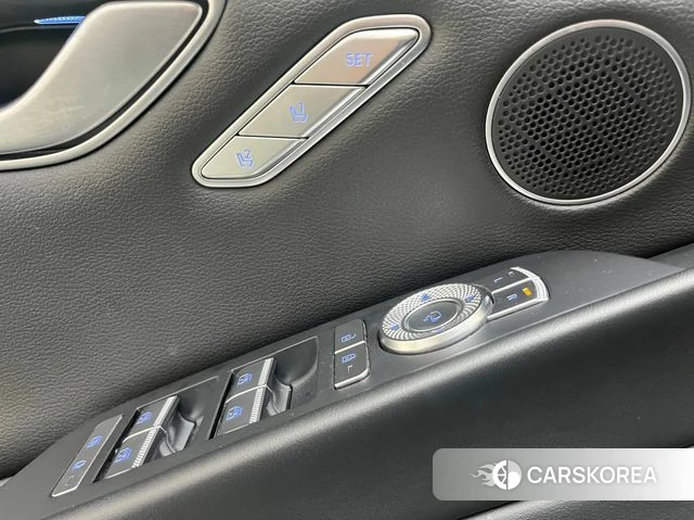 Genesis G80 (RG3) 2022 Черный из Кореи, фото 2