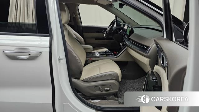 Kia Carnival 4th generation 2023 Белый из Кореи, фото 2