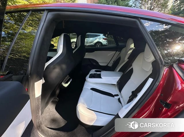 Tesla Model S 2024 Красный из Кореи, фото 2