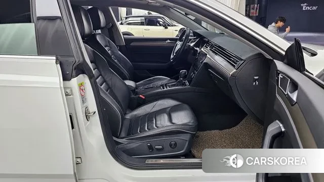 Volkswagen Arteon 2019 Белый из Кореи, фото 2