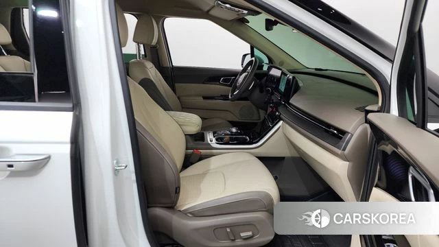 Kia Carnival 4th generation 2023 Белый из Кореи, фото 2