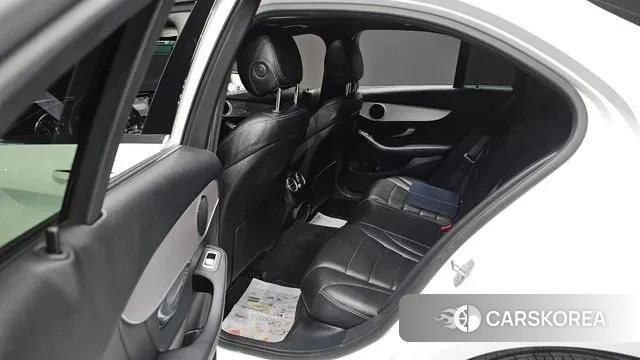 Mercedes-Benz C-Class W205 2021 Белый из Кореи, фото 2