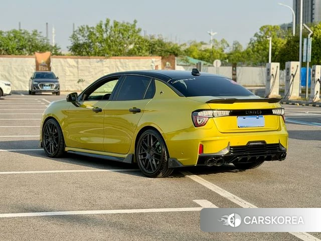 Lynk 03 2022 Желтый из Китая, фото 2