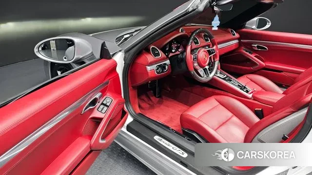 Porsche 718 Boxster 2018 Серебряный из Кореи, фото 2