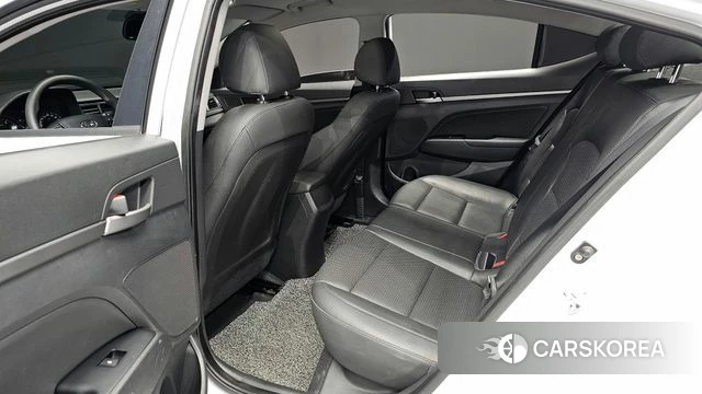 Hyundai Avante AD 2018 Белый из Кореи, фото 2