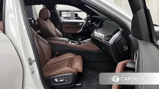 BMW X6 (G06) 2022 Белый из Кореи, фото 2